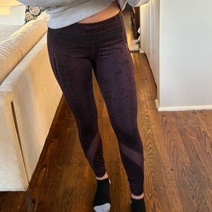 Lululemon Inspire Tight II | Deep Purple Geometric Mesh | Size 2